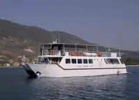 Katamaraan müügiks