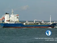 Nafta-/keemialaev müügiks