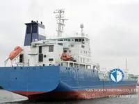Nafta-/keemialaev müügiks