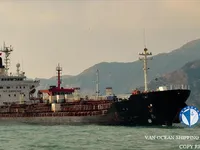 Nafta-/keemialaev müügiks
