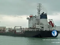 Nafta-/keemialaev müügiks