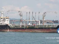 Nafta-/keemialaev müügiks