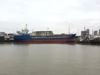 Nafta-/keemialaev müügiks