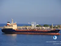 Nafta-/keemialaev müügiks