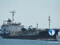 Nafta-/keemialaev müügiks