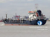 Nafta-/keemialaev müügiks