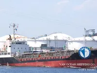Nafta-/keemialaev müügiks