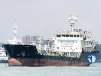 Nafta-/keemialaev müügiks