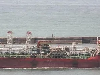 Nafta-/keemialaev müügiks