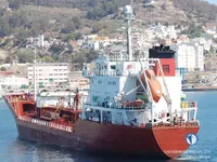 Nafta-/keemialaev müügiks