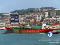 Nafta-/keemialaev müügiks