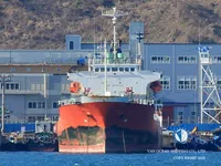 Nafta-/keemialaev müügiks