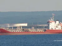 Nafta-/keemialaev müügiks