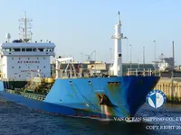 Nafta-/keemialaev müügiks