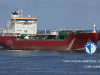 Nafta-/keemialaev müügiks