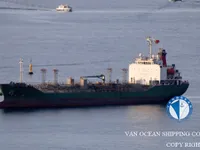 Nafta-/keemialaev müügiks