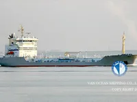 Nafta-/keemialaev müügiks