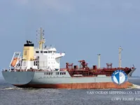 Nafta-/keemialaev müügiks