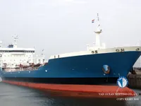 Nafta-/keemialaev müügiks