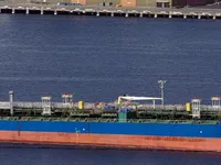 Nafta-/keemialaev müügiks