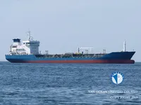 Nafta-/keemialaev müügiks