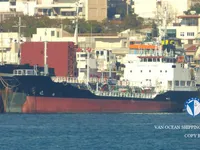 Nafta-/keemialaev müügiks