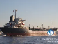 Nafta-/keemialaev müügiks
