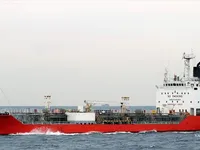 Nafta-/keemialaev müügiks