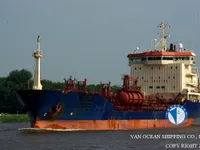 Nafta-/keemialaev müügiks
