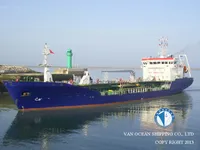 Nafta-/keemialaev müügiks
