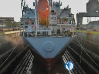 Nafta-/keemialaev müügiks