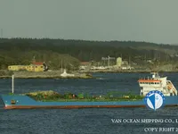 Nafta-/keemialaev müügiks