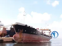 Nafta-/keemialaev müügiks