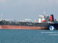 Nafta-/keemialaev müügiks