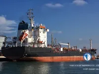 Nafta-/keemialaev müügiks