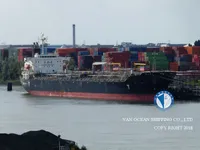 Nafta-/keemialaev müügiks