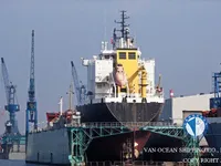 Nafta-/keemialaev müügiks