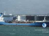 Nafta-/keemialaev müügiks