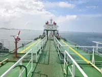 Nafta-/keemialaev müügiks
