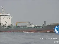 Nafta-/keemialaev müügiks