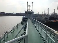 Nafta-/keemialaev müügiks