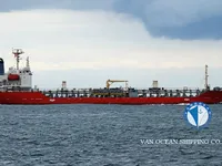 Nafta-/keemialaev müügiks