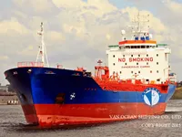 Nafta-/keemialaev müügiks