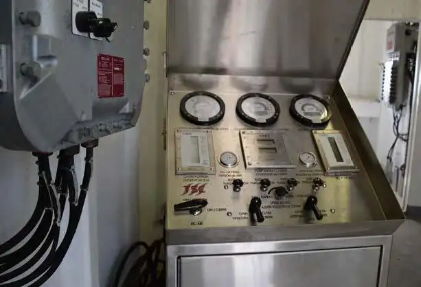 LNG vedav laev müügiks
