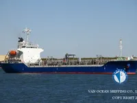 Nafta-/keemialaev müügiks