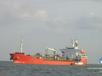 Nafta-/keemialaev müügiks