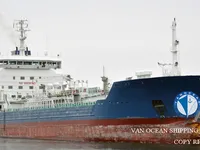 Nafta-/keemialaev müügiks