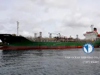 Nafta-/keemialaev müügiks