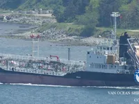 Nafta-/keemialaev müügiks