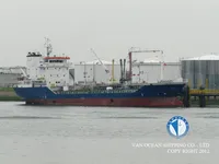 Nafta-/keemialaev müügiks